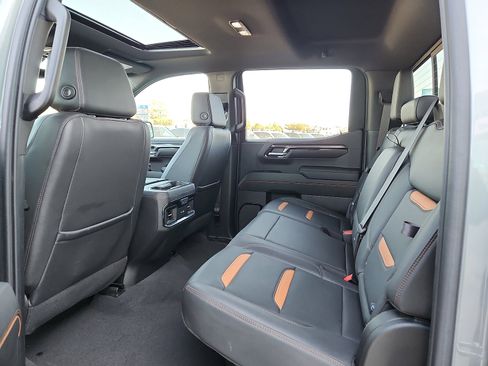 Used 2023 GMC Sierra 1500 AT4 w/ AT4 Premium Package image 12