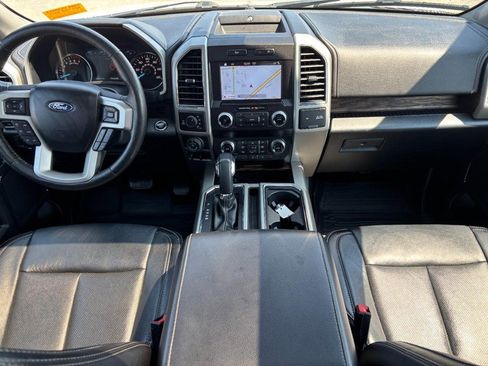 Used 2019 Ford F150 Lariat w/ Equipment Group 502A Luxury AWD/4WD image 15