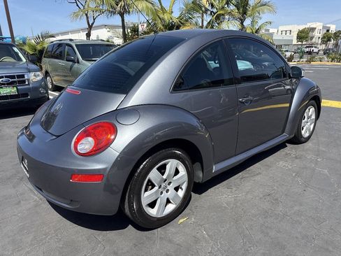 Used 2007 Volkswagen Beetle Coupe w/ Package 1 FWD image 5