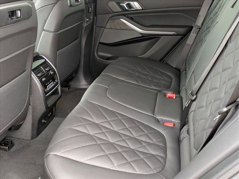 New 2026 BMW X5 xDrive40i w/ Climate Comfort Package image 17