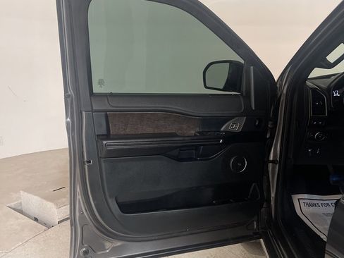 Used 2021 Ford Expedition Max Limited image 15