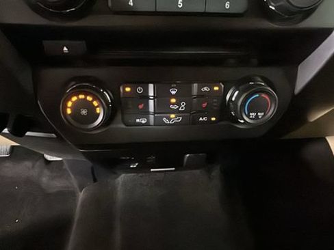 Used 2015 Ford F150 XLT w/ Equipment Group 302A Luxury AWD/4WD image 21