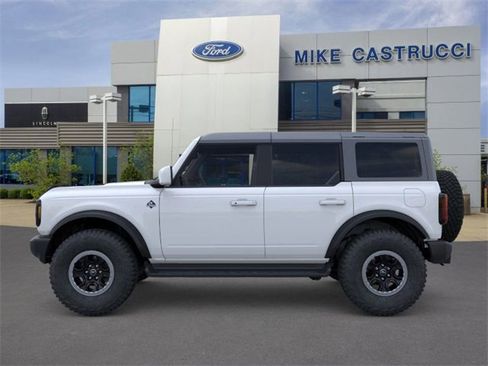 New 2025 Ford Bronco Outer Banks w/ Sasquatch Package image 3
