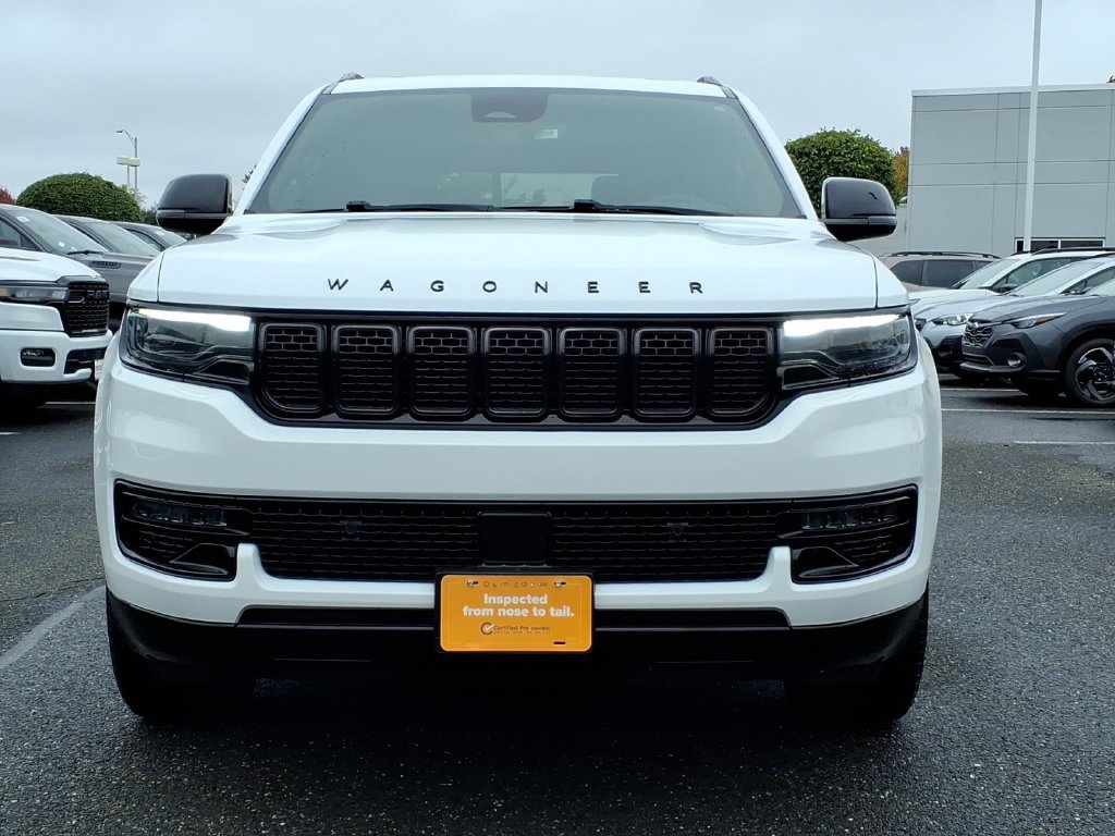 Used 2023 Jeep Wagoneer Series II AWD/4WD image 2