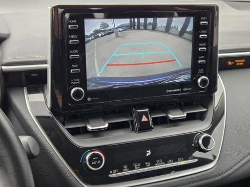Used 2020 Toyota Corolla XLE FWD image 14