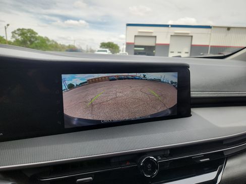 Used 2025 Nissan Murano SV AWD/4WD image 12