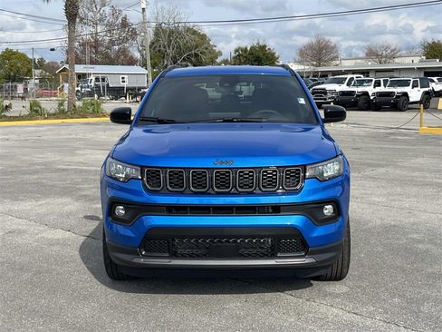 New 2026 Jeep Compass Latitude image 8