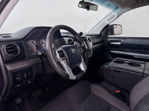 Used 2016 Toyota Tundra SR5 image 10