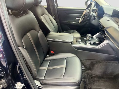 Used 2024 MAZDA CX-90 3.3 Turbo w/ Select Package AWD/4WD image 28