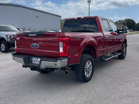 Used 2019 Ford F250 XLT w/ XLT Premium Package AWD/4WD image 3
