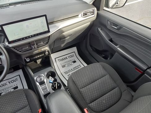 Used 2023 Ford Escape Active w/ Tech Pack #1 AWD/4WD image 18