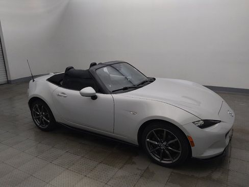 Used 2019 MAZDA MX-5 Miata Grand Touring w/ Appearance Package RWD image 11