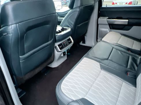 Used 2021 Ford F150 Limited image 18