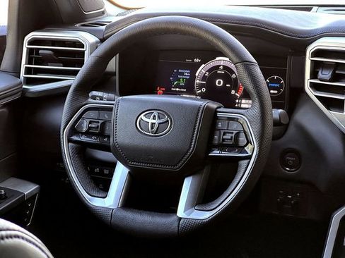 Certified 2025 Toyota Sequoia Platinum image 30