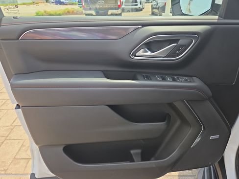 Used 2022 Chevrolet Tahoe RST w/ Sport Performance Package image 6