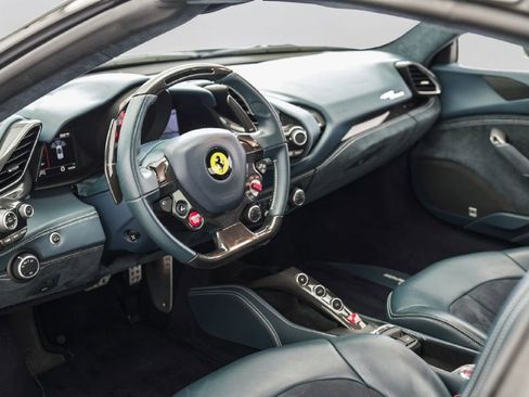Used 2017 Ferrari 488 Spider RWD image 18