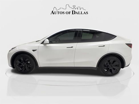 Used 2023 Tesla Model Y Long Range image 7