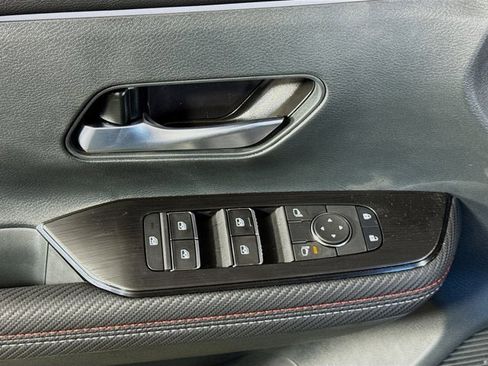 New 2026 Nissan Kicks SR w/ SR Premium Package image 19