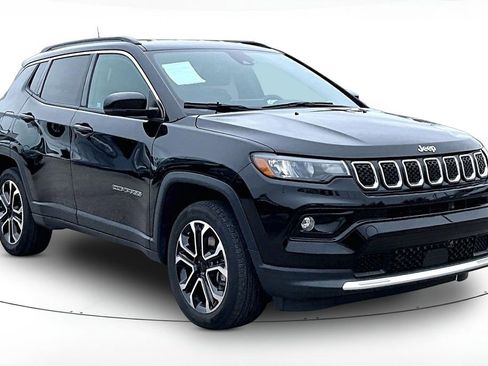 Used 2023 Jeep Compass Limited AWD/4WD image 1