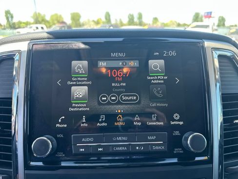 Used 2021 Nissan Titan SV w/ SV Convenience Package AWD/4WD image 3