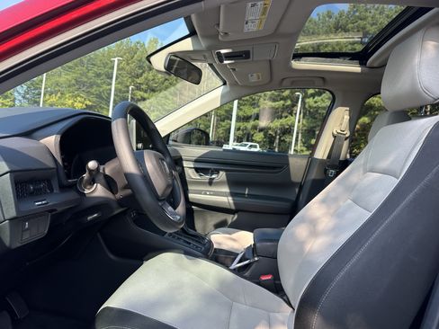 Used 2025 Honda CR-V EX image 7
