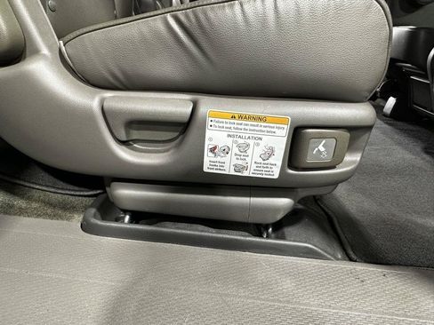 Used 2013 Honda Odyssey Touring image 30