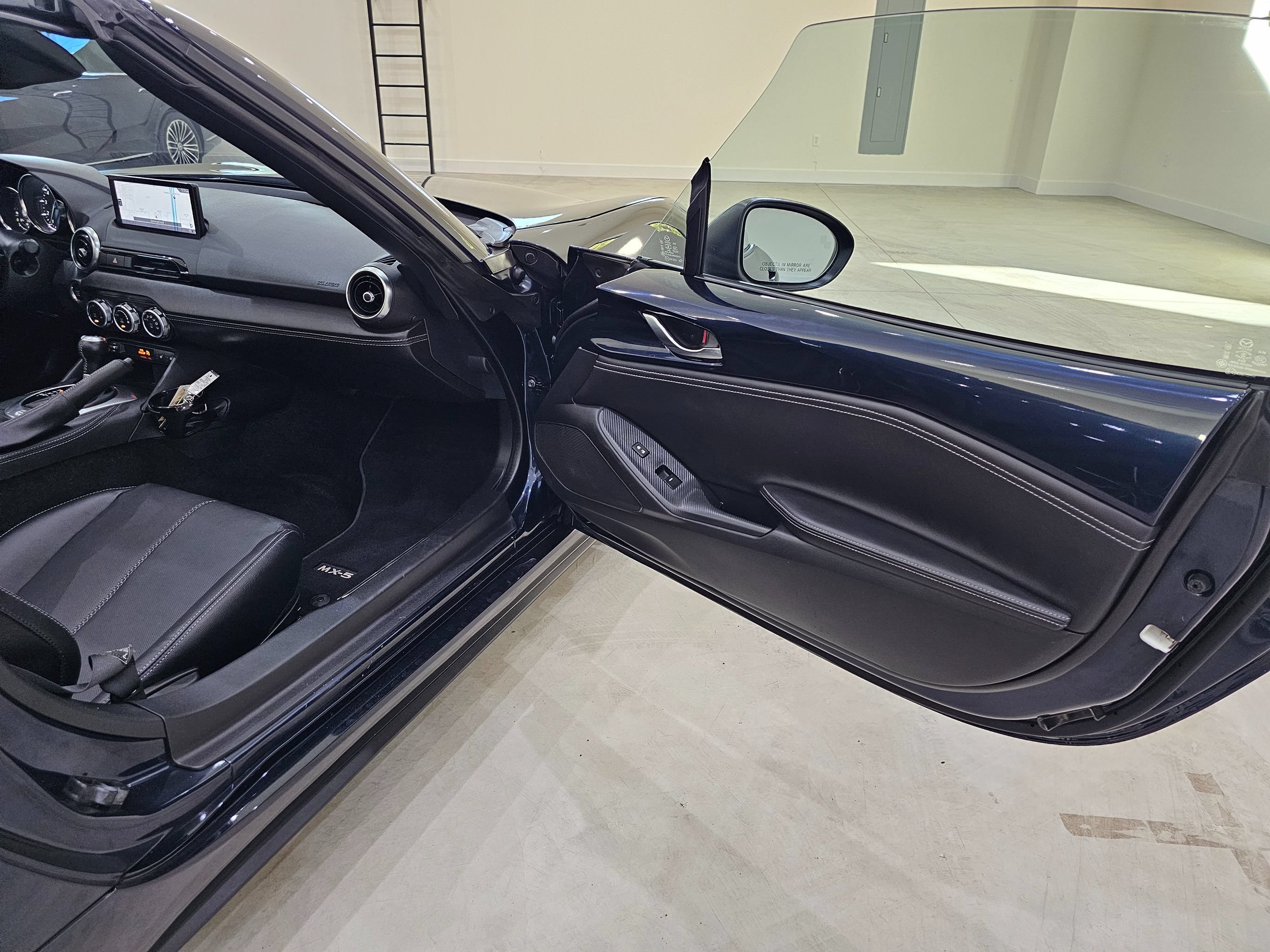 Used 2025 MAZDA MX-5 Miata RF Grand Touring RWD image 28
