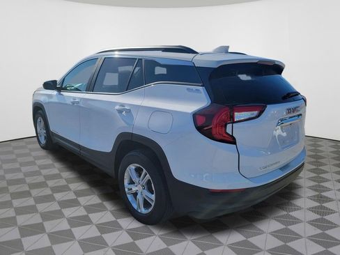 Used 2023 GMC Terrain SLE w/ Driver Convenience Package FWD image 11