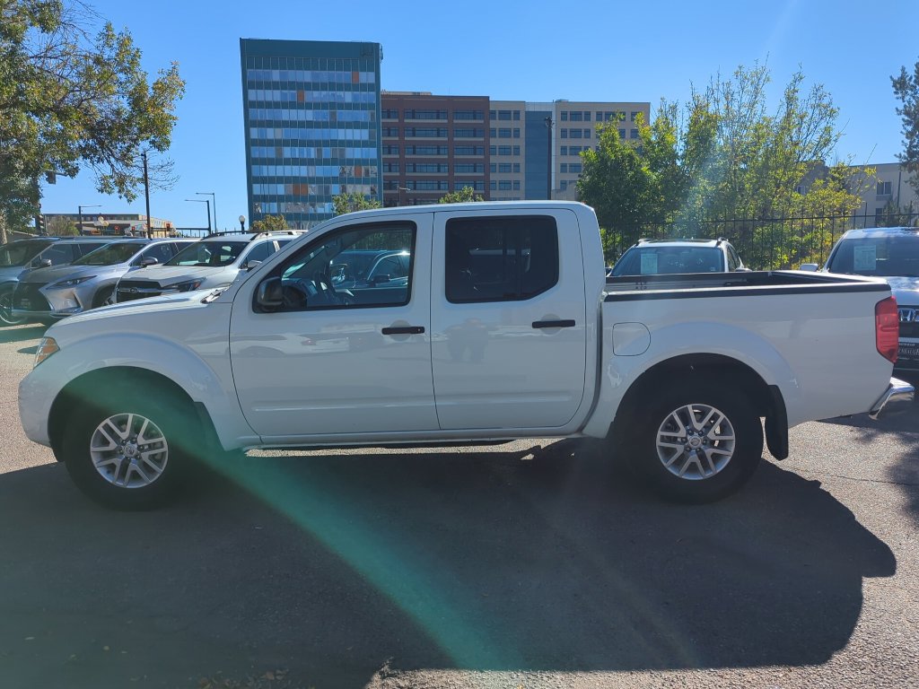Used 2021 Nissan Frontier SV AWD/4WD image 4