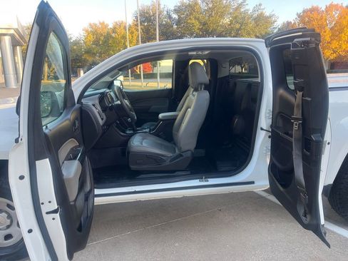 Used 2018 Chevrolet Colorado W/T image 15