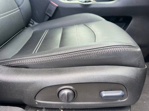 Used 2023 GMC Terrain Denali AWD/4WD image 10