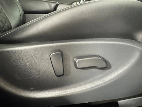 Used 2022 Nissan Maxima Platinum w/ Sport Mat Group FWD image 36