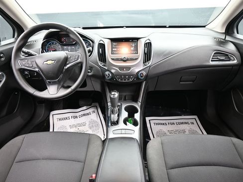 Used 2016 Chevrolet Cruze LT w/ Convenience Package FWD image 17