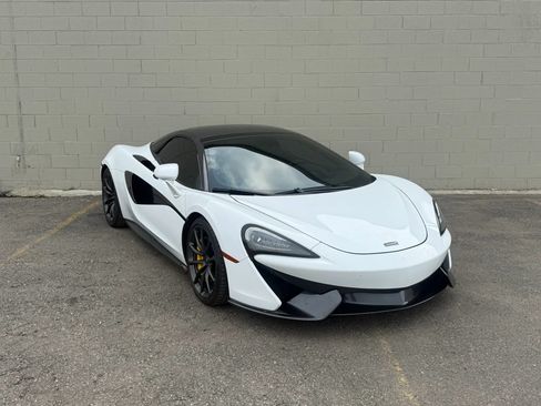 Used 2019 McLaren 570S Spider RWD image 20