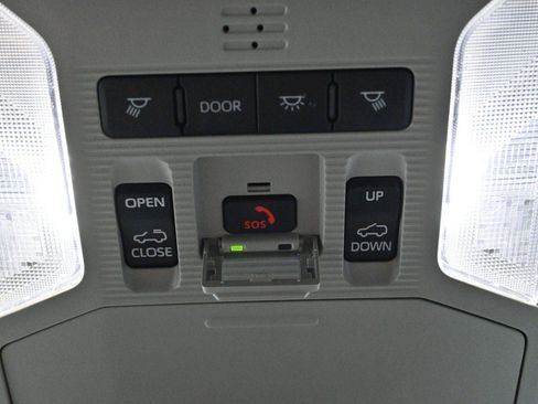 Used 2025 Toyota RAV4 Limited w/ Advanced Technology Package FWD image 31