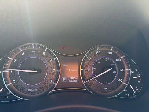 Used 2019 INFINITI QX80 Luxe w/ All-Season Package image 18