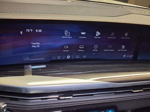 Certified 2025 Cadillac Escalade Sport AWD/4WD image 4