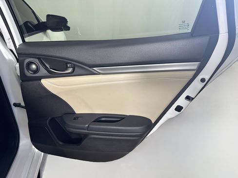 Used 2017 Honda Civic Sport Touring image 28