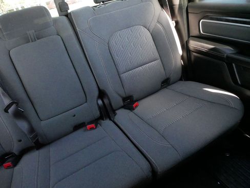 Used 2022 RAM 1500 Big Horn AWD/4WD image 18