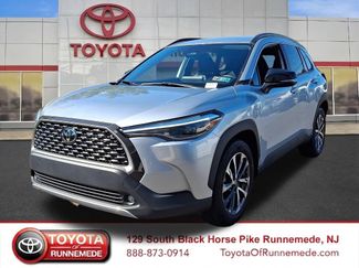 Certified 2025 Toyota Corolla Cross XLE AWD/4WD video 3