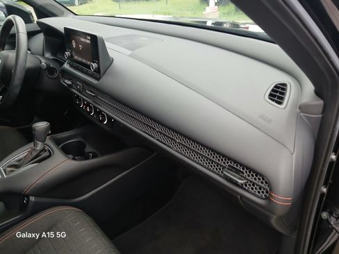 Used 2024 Honda HR-V Sport image 19