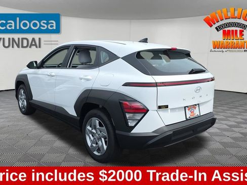 Used 2025 Hyundai Kona SE FWD image 5