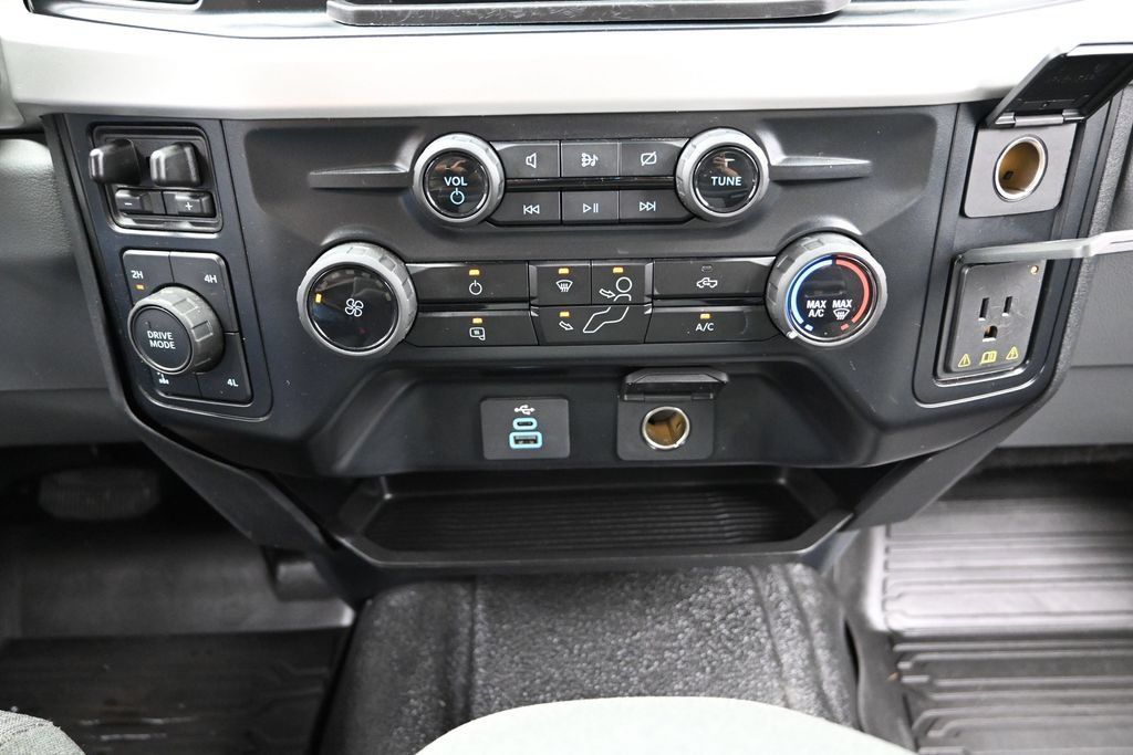 Used 2024 Ford F350 XLT AWD/4WD image 33