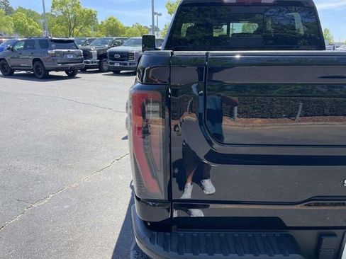 Used 2025 GMC Sierra 2500 AT4 w/ AT4 Premium Plus Package AWD/4WD image 33