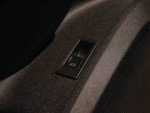 Used 2025 Audi Q5 Premium w/ Premium Plus AWD/4WD image 27