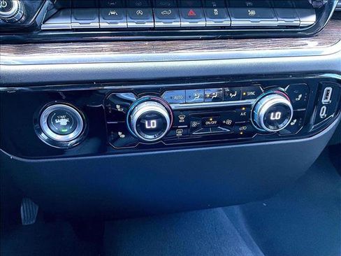 Certified 2024 GMC Sierra 1500 Elevation image 24