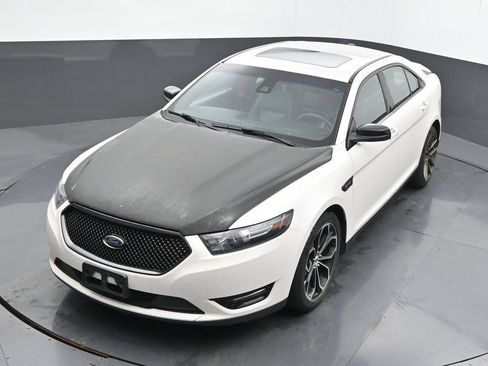 Used 2017 Ford Taurus SHO AWD/4WD image 38