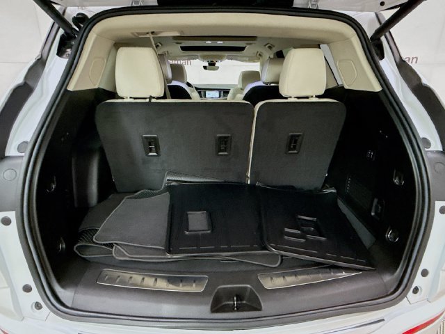 Used 2022 Buick Enclave Avenir w/ Avenir Technology Package FWD image 29