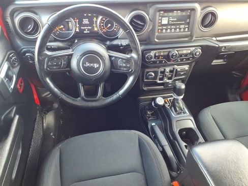 Used 2022 Jeep Gladiator Sport AWD/4WD image 13