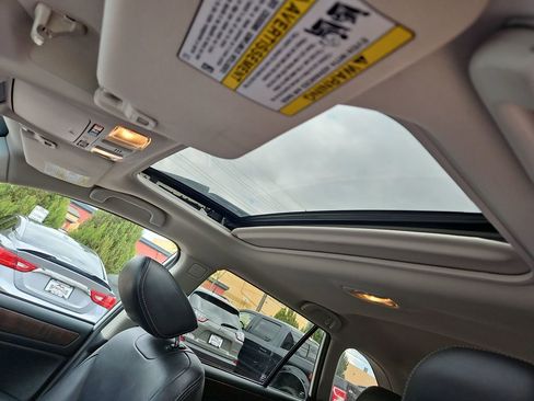 Used 2016 Subaru Outback 2.5i Limited AWD/4WD image 21